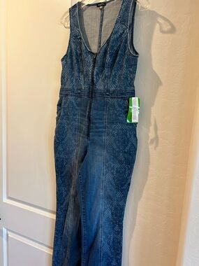 NWT VENUS Blue Lace-Print Stretch Denim Zip-Front Jumpsuit (sold out) Size 10